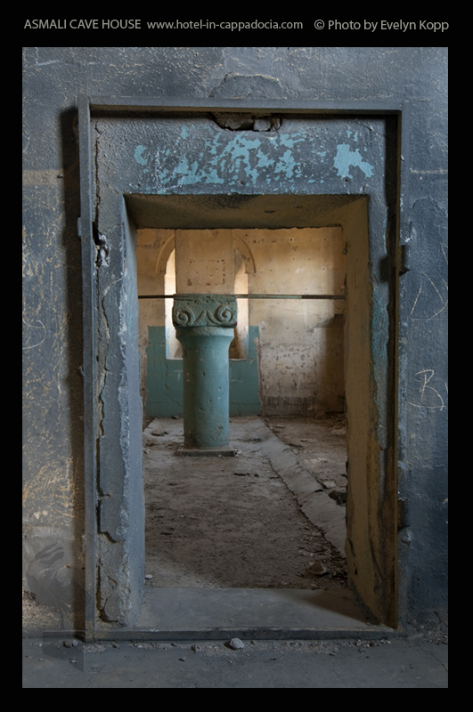 Detail Foto | Meryem Ana Kilise | Steinkirche in Nevsehir | Kappadokien, Türkei