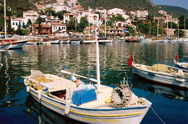 Hafen des Ortes Kas an der Lykischen Küste (Türkei), idealer Ausgangspunkt für Ausflüge an die Küste und antike Stätten der Umgebung