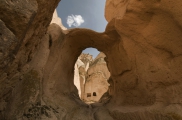 Foto: Selime in Kappadokien, Türkei | Photo by Evelyn Kopp, Höhlenhotel Asmalı Cave House Kappadokien